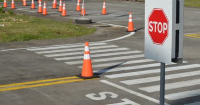 stop sign 6874065 1280 390x205 - Co z Muszkieterów 43? WORD czy PARK?